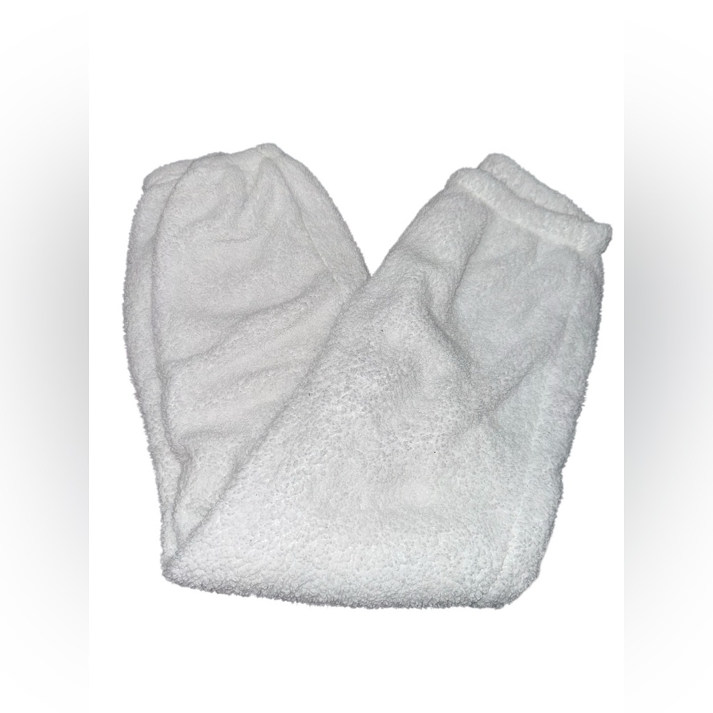 ✨ 5/$30 ✨ SHEIN‎ White Fleece Pajama Pants